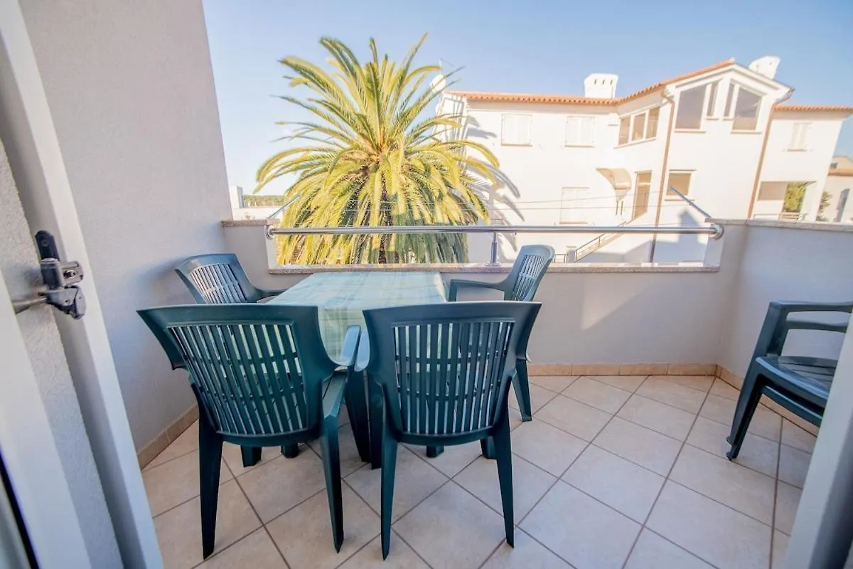 Apartment Sunshine 80 M From Beach Pjescana Uvala